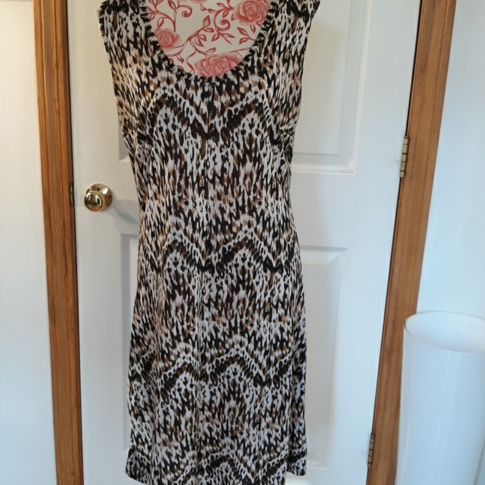 Dress.med..Essentials by.milano